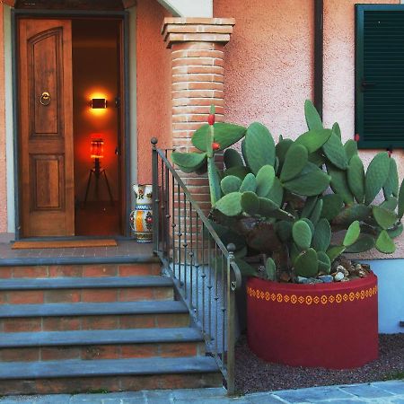 Villa La Casa Di Mario à Massa  Extérieur photo
