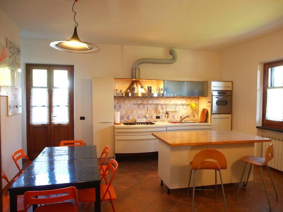Villa La Casa Di Mario à Massa  Extérieur photo