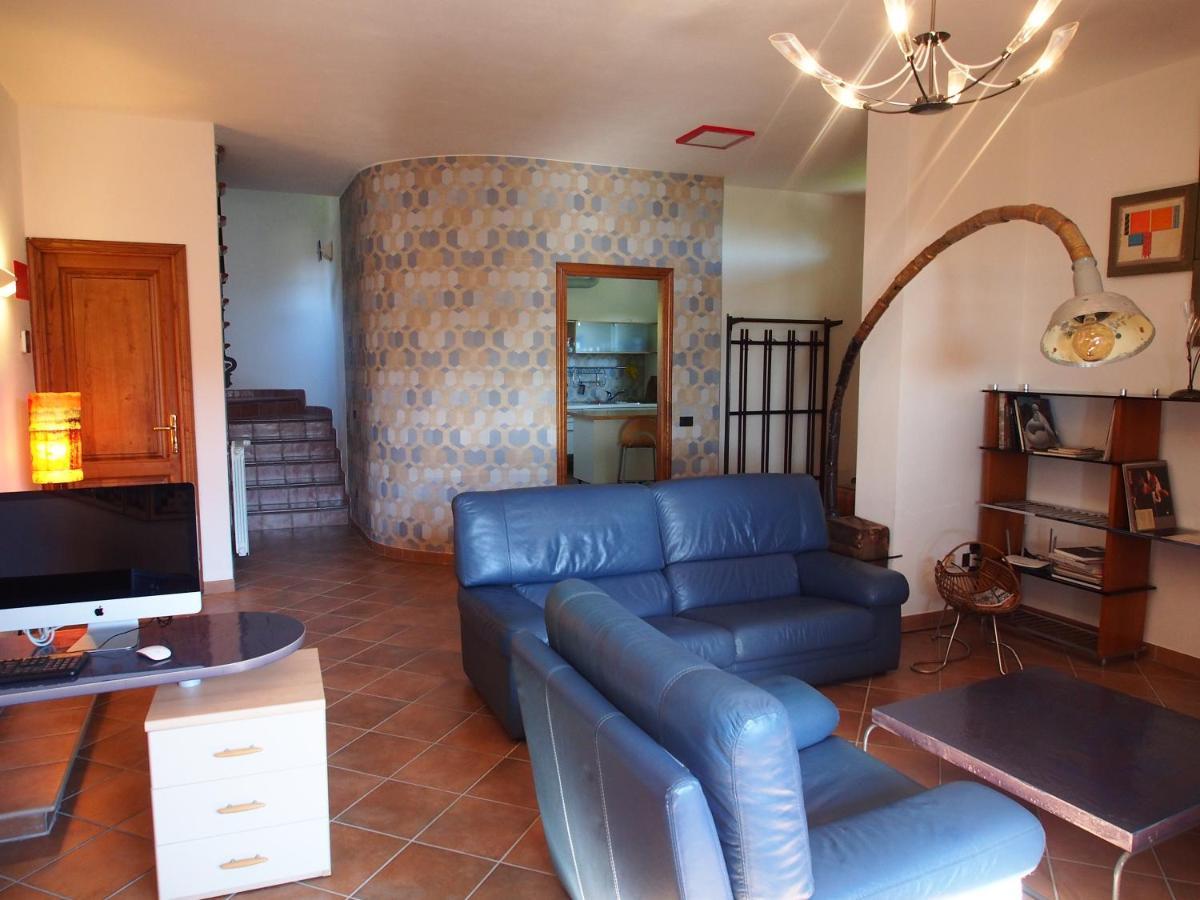 Villa La Casa Di Mario à Massa  Extérieur photo